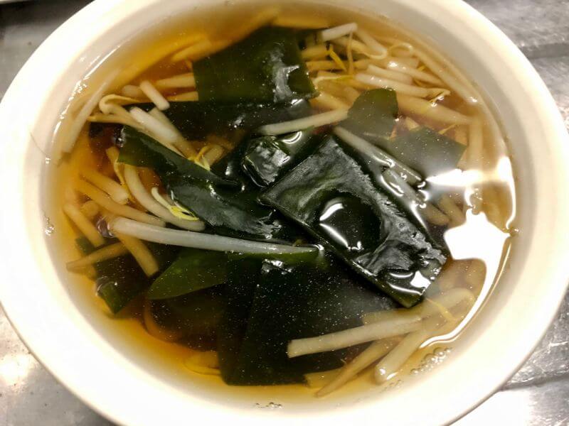 今日のめし オムライスともやしとわかめのスープ 天原料作のブログ