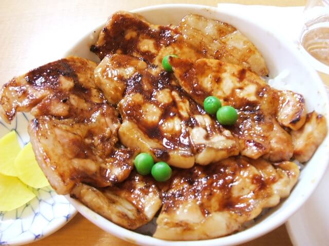 豚丼-写真 izizさんによる写真ACからの写真